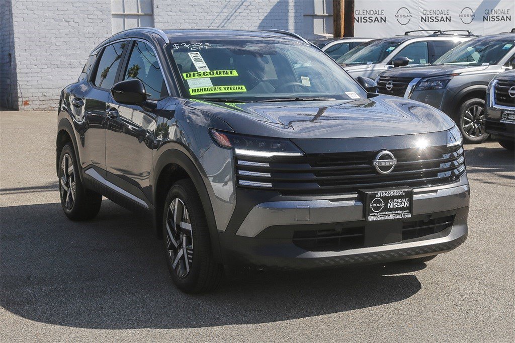 New 2026 Nissan Kicks SV w/ Charging Package image 3