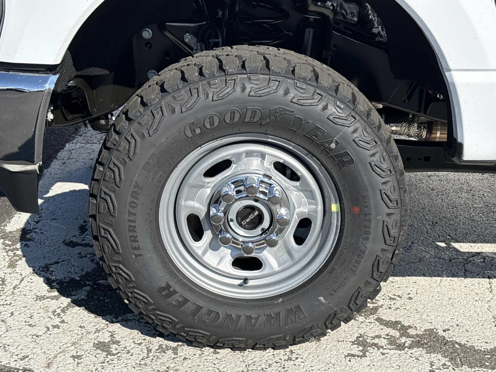 New 2026 Ford F250 XL w/ XL Off-Road Package AWD/4WD image 9