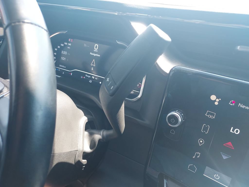 Used 2024 GMC Sierra 2500 AT4 w/ Technology Package AWD/4WD image 25