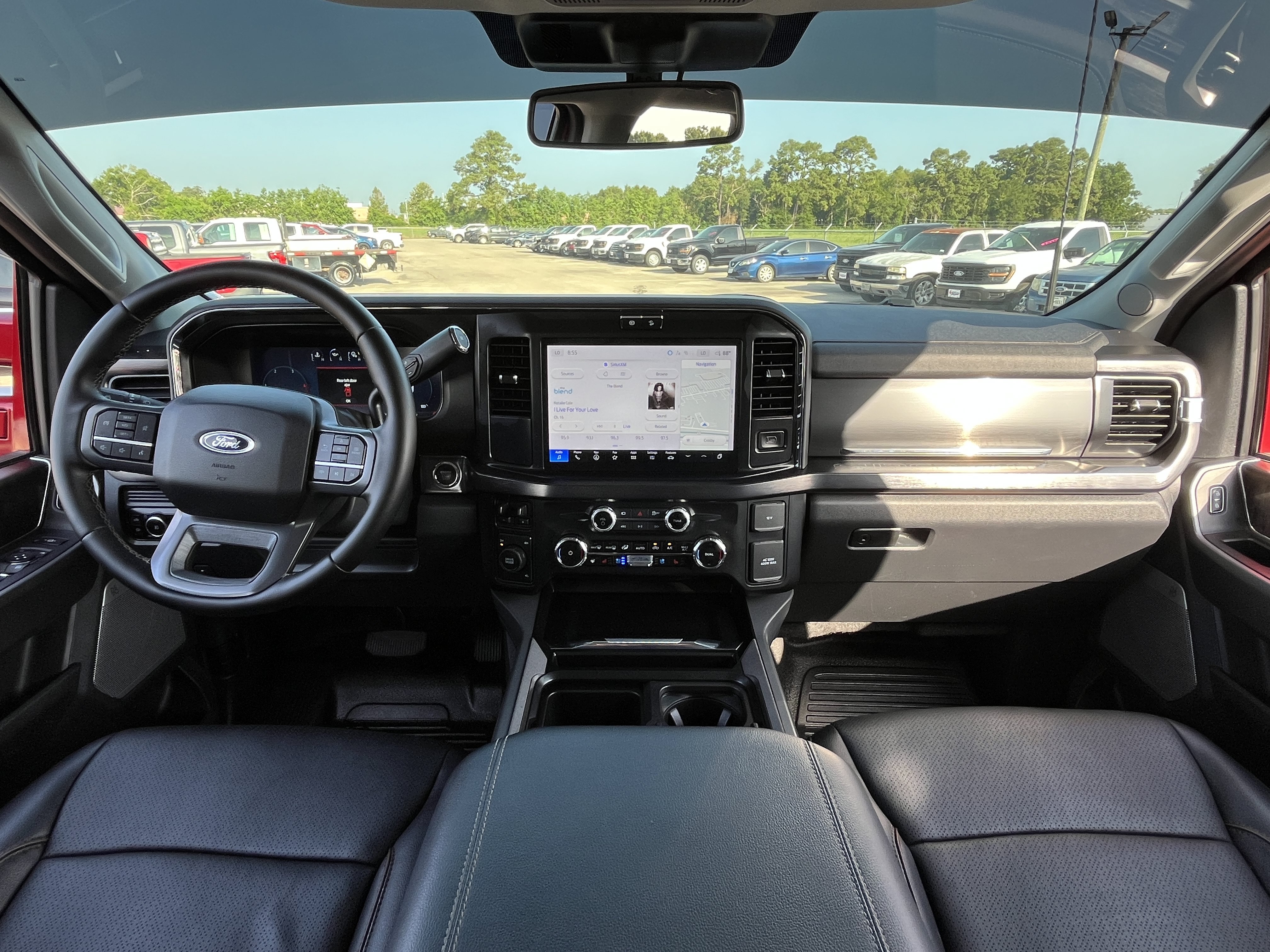 Used 2026 Ford F350 Lariat w/ FX4 Off-Road Package AWD/4WD image 35