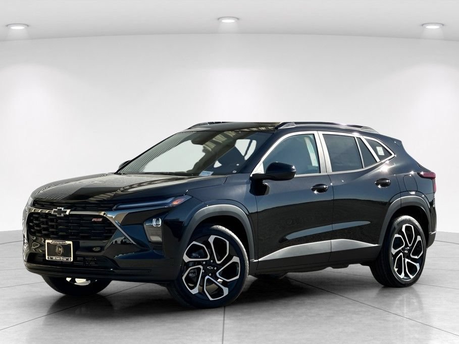 New 2026 Chevrolet Trax RS w/ Sunroof Package FWD image 2