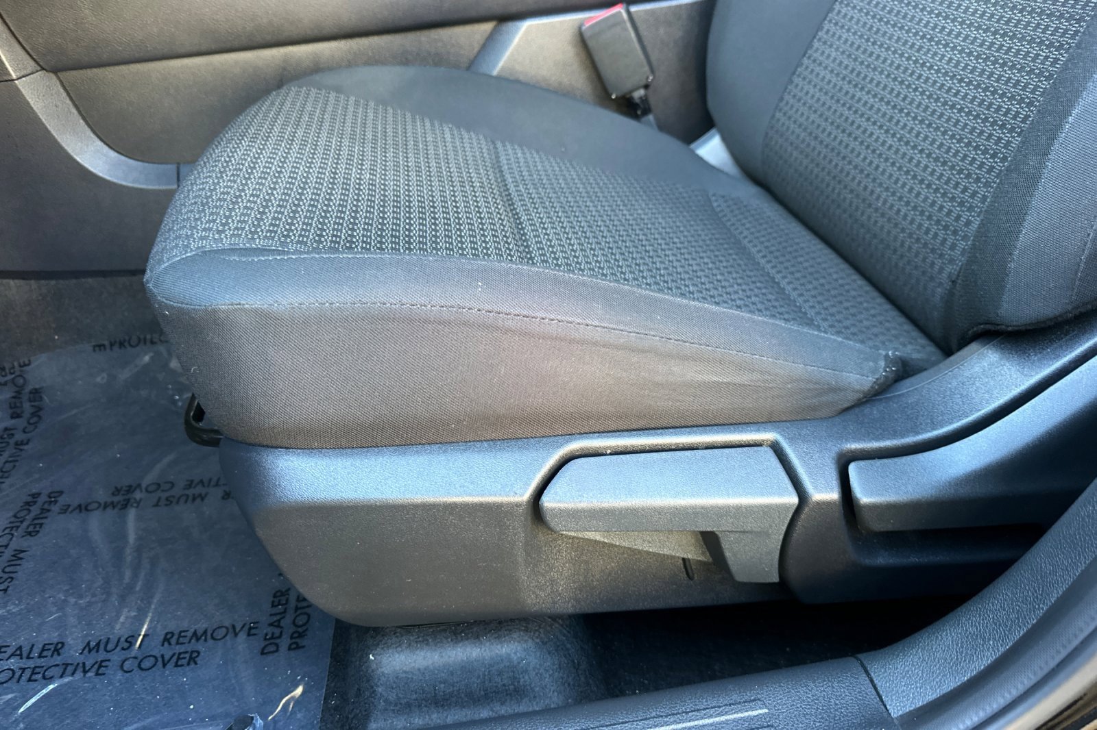 Used 2025 Nissan Kicks S image 13