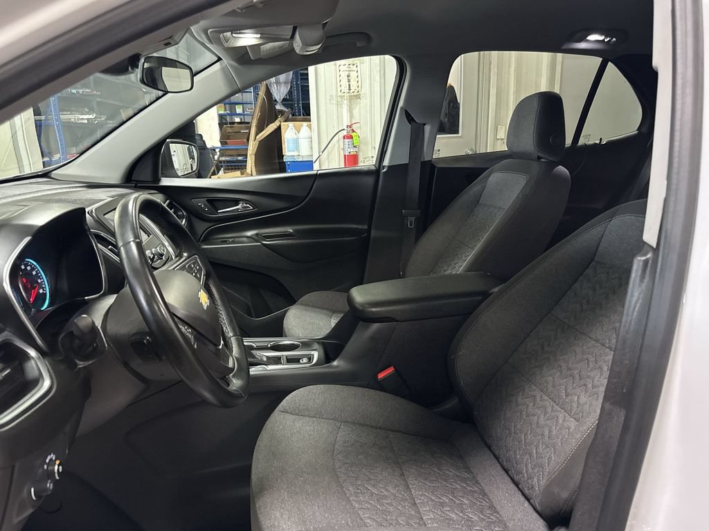 Used 2024 Chevrolet Equinox LT AWD/4WD image 9