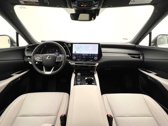 Used 2025 Lexus RX 350h AWD/4WD image 24