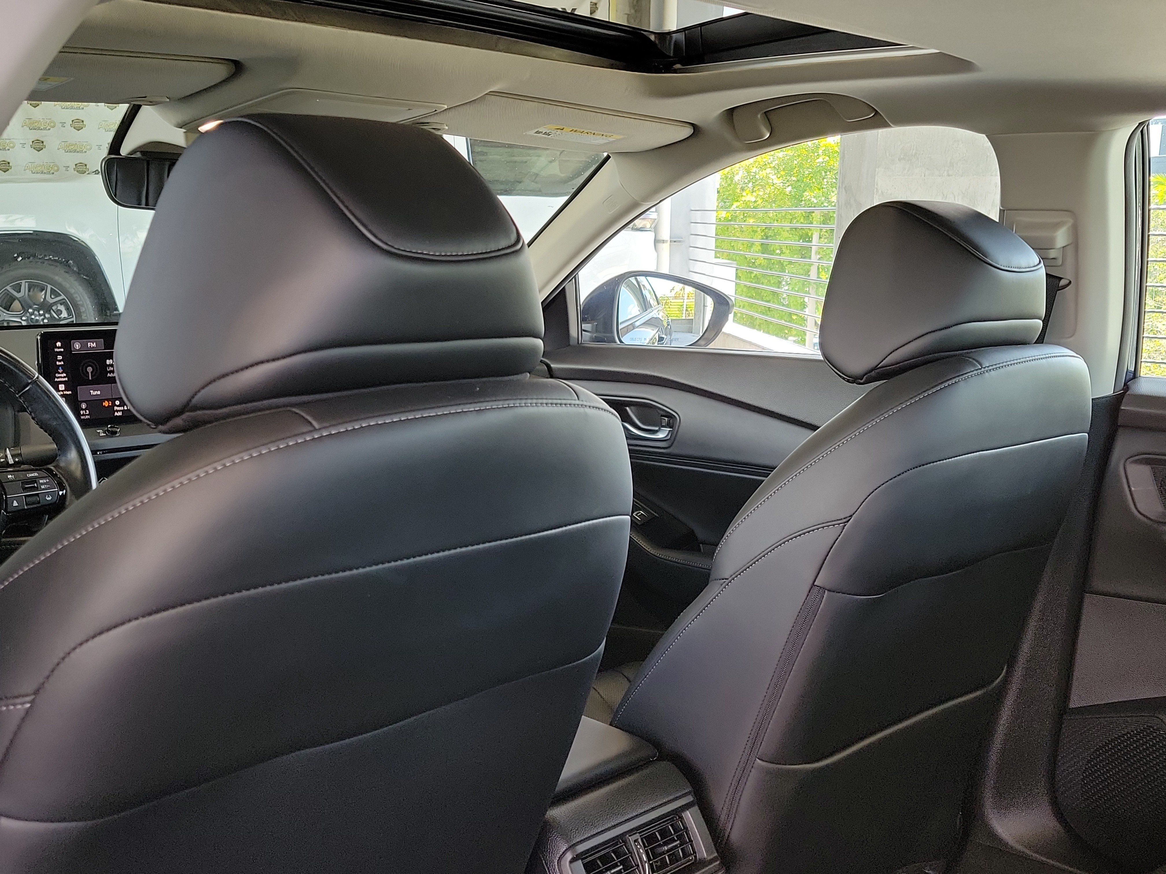 Used 2023 Honda Accord Touring image 11