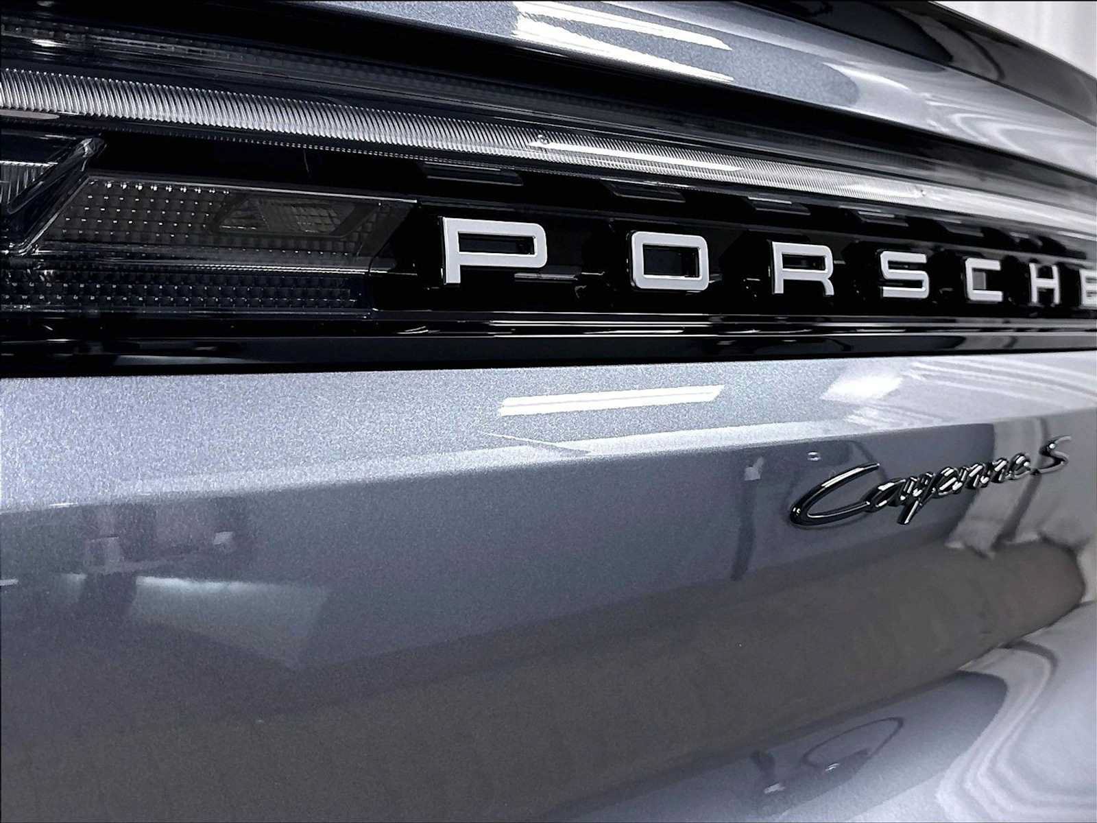 New 2026 Porsche Cayenne S AWD/4WD image 33