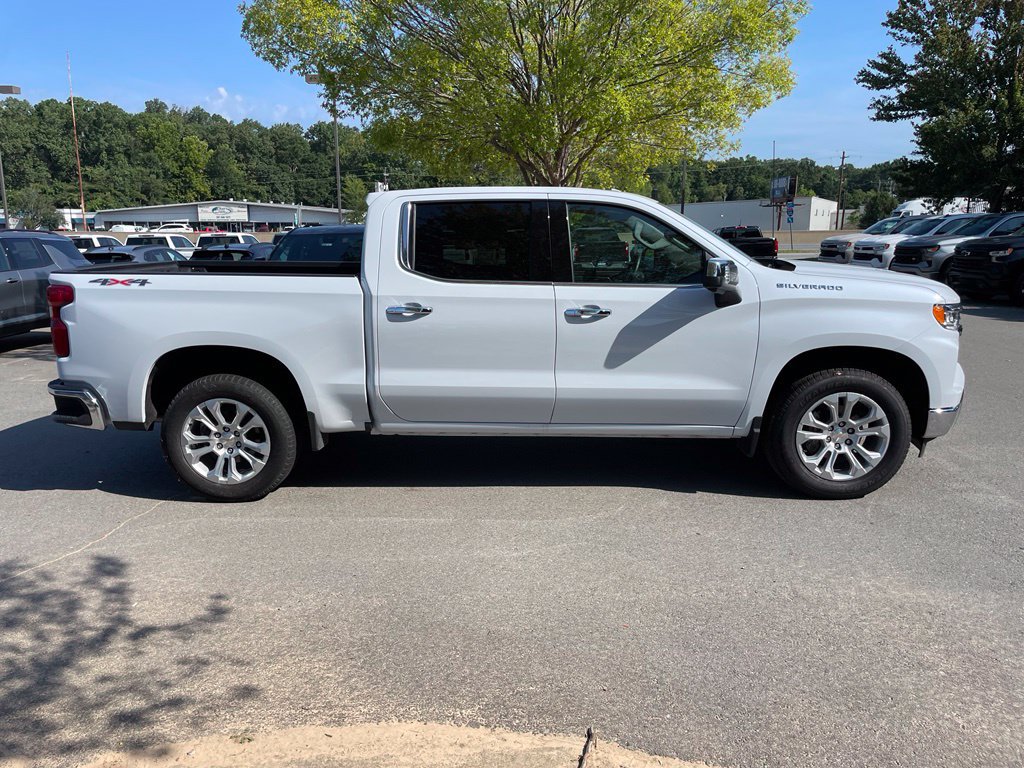 New 2026 Chevrolet Silverado 1500 LTZ w/ LTZ Premium Package AWD/4WD image 8