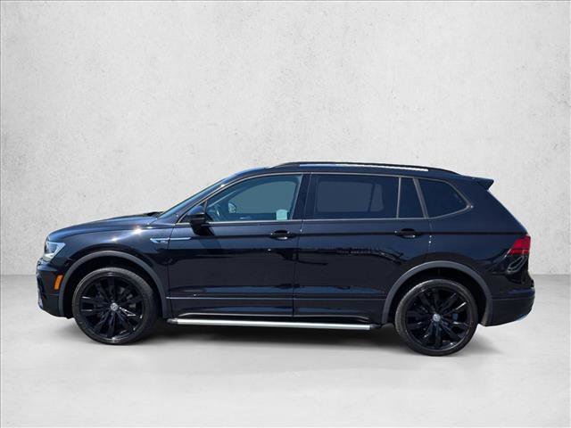 Used 2020 Volkswagen Tiguan SE R-Line FWD image 9