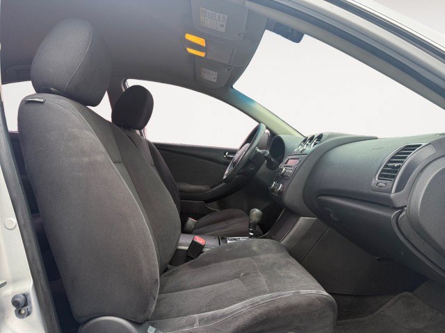 Used 2012 Nissan Altima 2.5 S FWD image 6