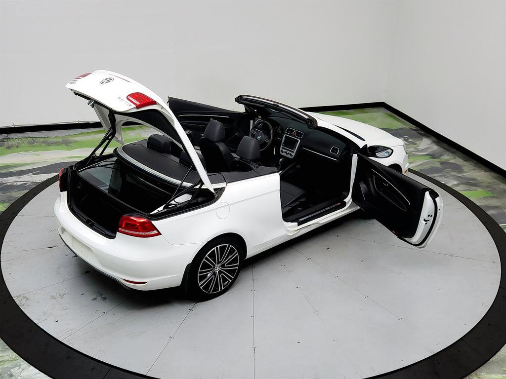 Used 2013 Volkswagen Eos w/ Sport Package image 35