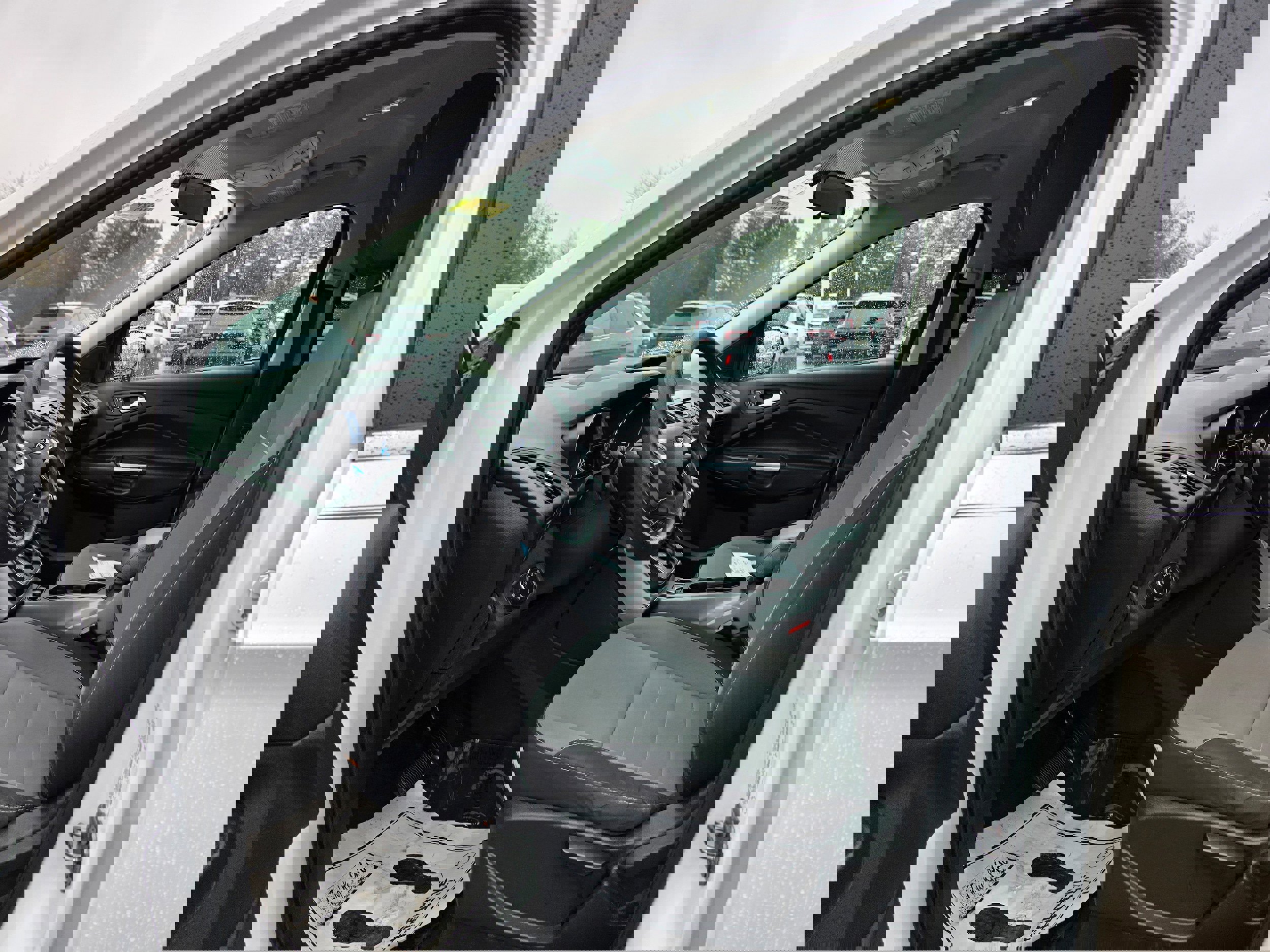 Used 2013 Ford Escape SE image 19