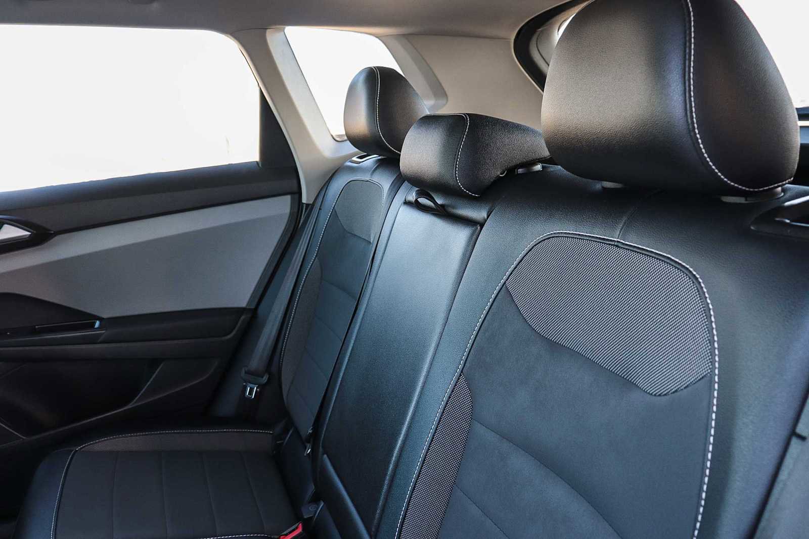 Used 2022 Volkswagen Taos SE image 19