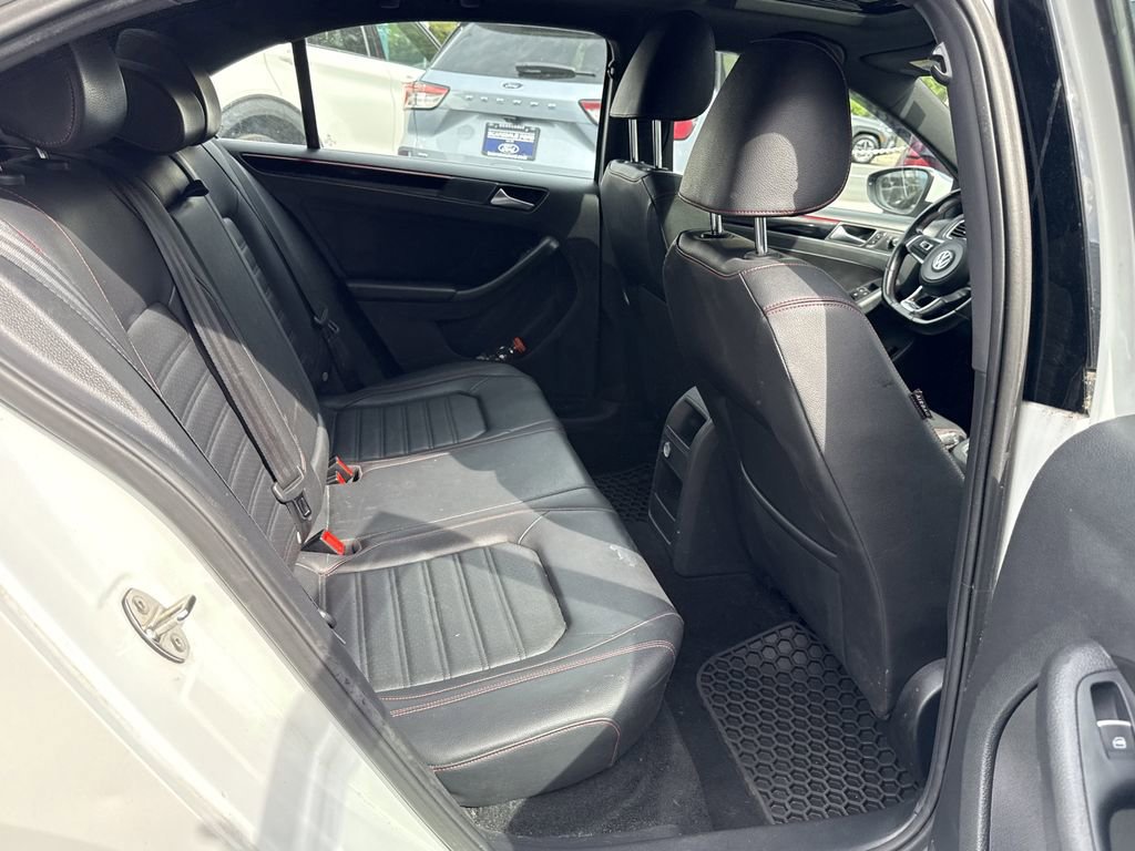 Used 2016 Volkswagen Jetta GLI SEL FWD image 27