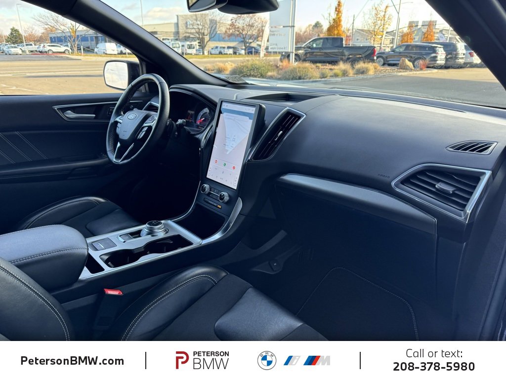 Used 2023 Ford Edge ST image 18