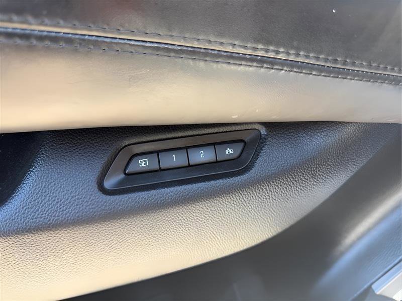 Used 2016 Cadillac Escalade Platinum image 25