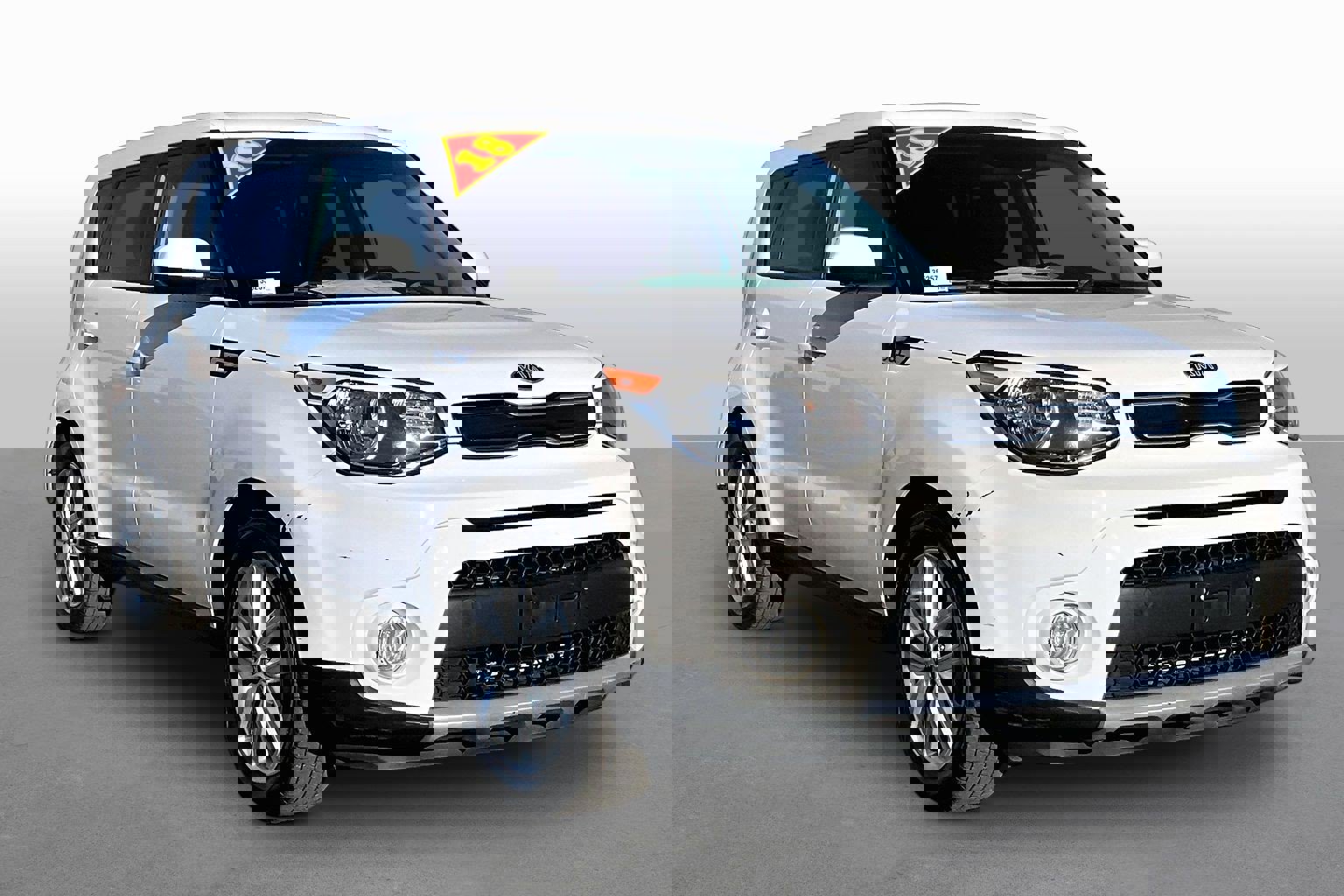 Used 2018 Kia Soul + image 10