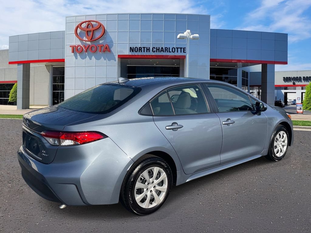 Used 2025 Toyota Corolla LE FWD image 8
