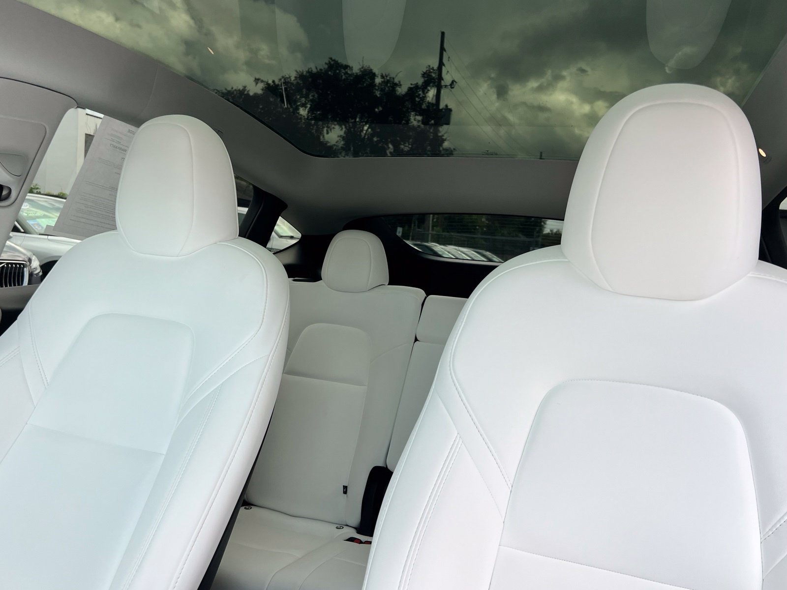 Used 2025 Tesla Model Y Long Range RWD image 37