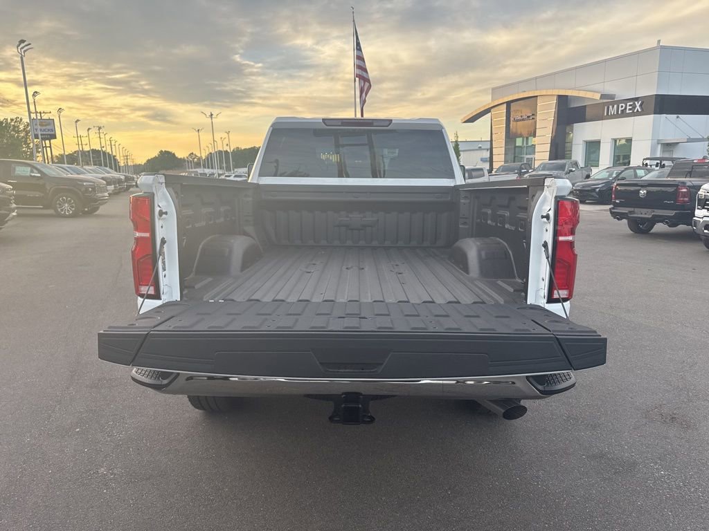 New 2026 Chevrolet Silverado 2500 LTZ w/ LTZ Convenience Package AWD/4WD image 31