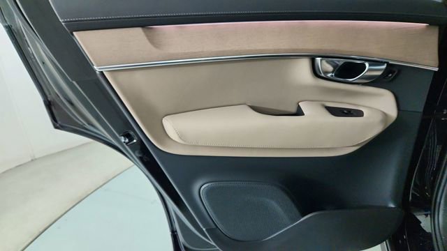 New 2026 Volvo XC90 B5 Plus AWD/4WD image 28