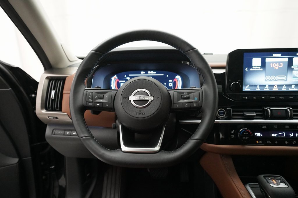 Certified 2024 Nissan Pathfinder Platinum w/ Cargo Package image 4