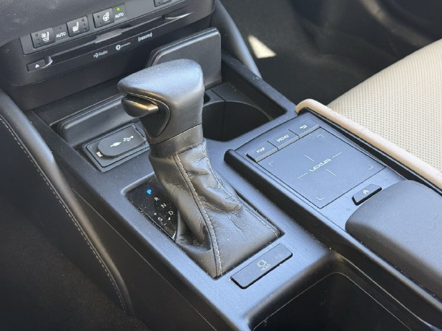 Used 2019 Lexus ES 350 w/ Premium Package FWD image 19