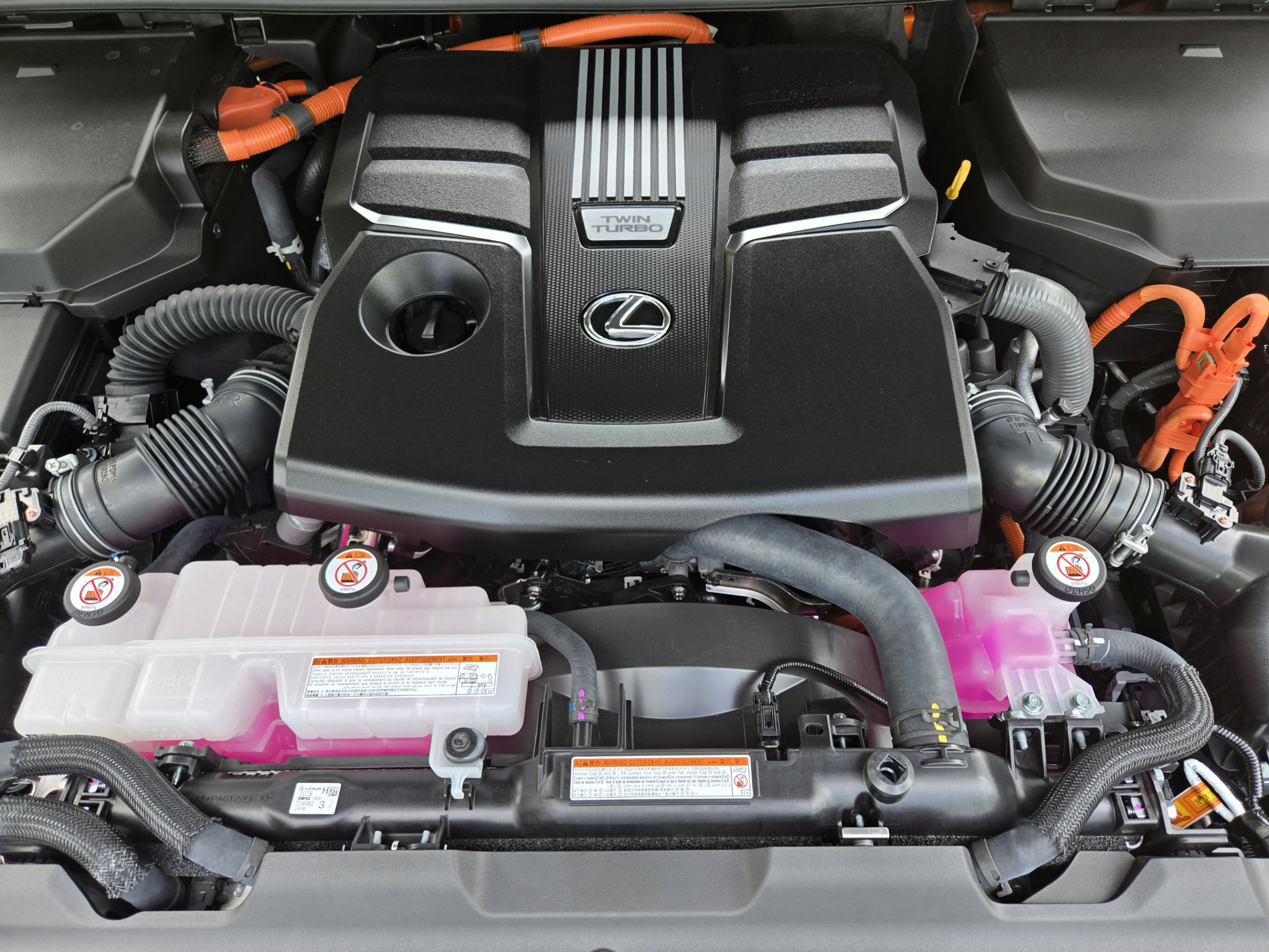 New 2026 Lexus LX 700h Luxury w/ Appearance Package AWD/4WD image 19