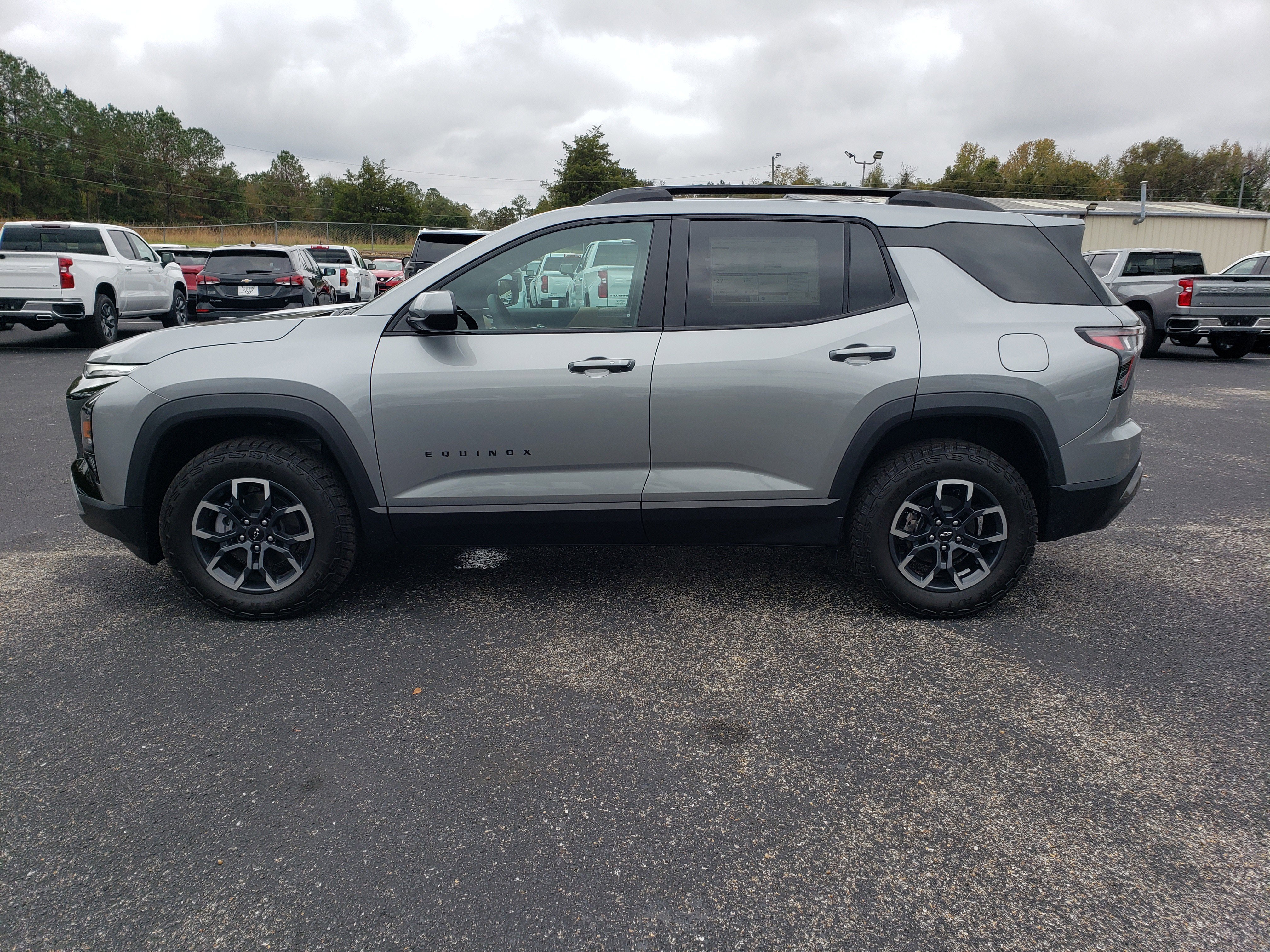 New 2026 Chevrolet Equinox ACTIV image 6