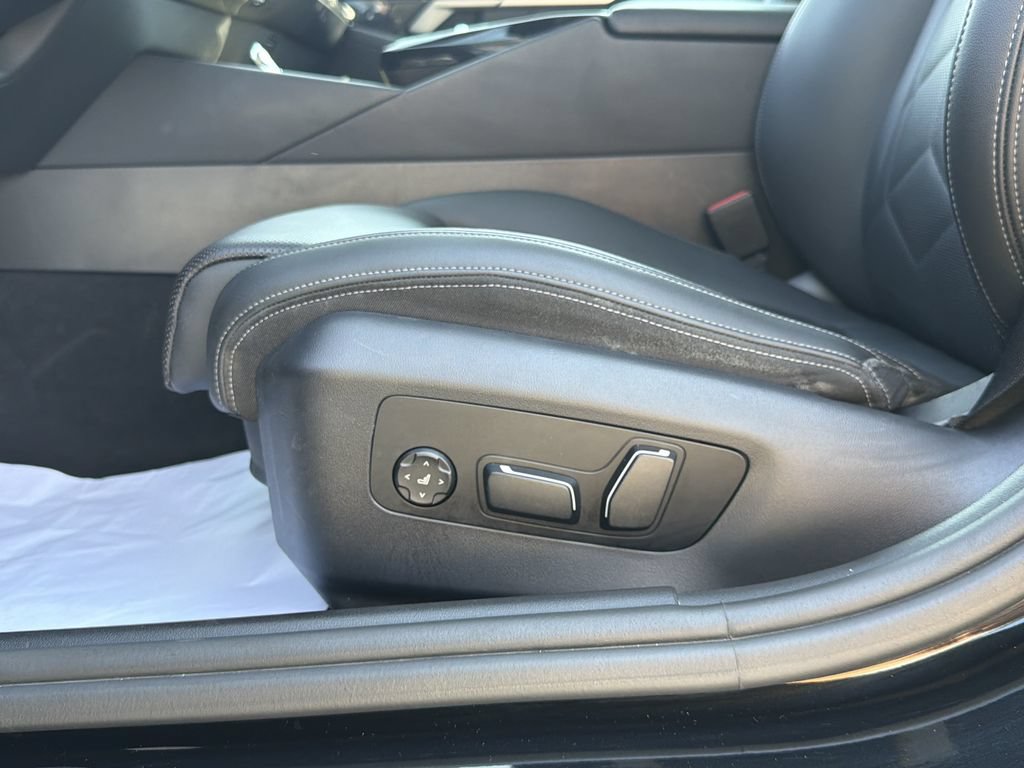 Used 2024 BMW 530i RWD image 21
