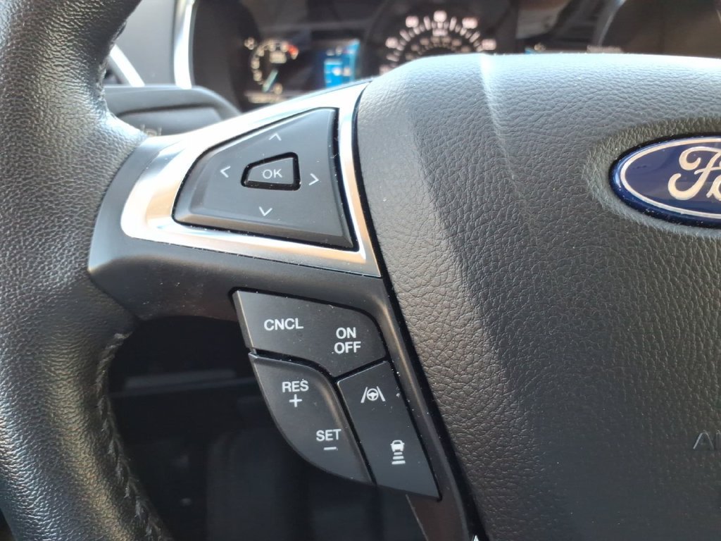 Used 2021 Ford Edge Titanium w/ Equipment Group 301A FWD image 18
