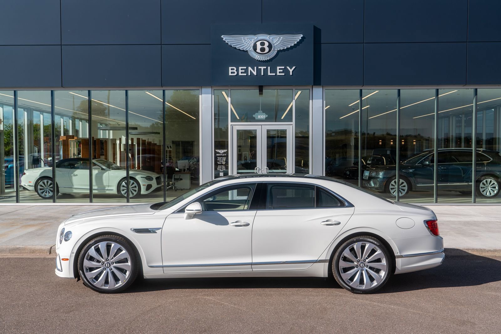 New 2026 Bentley Flying Spur Plug-In Hybrid image 8