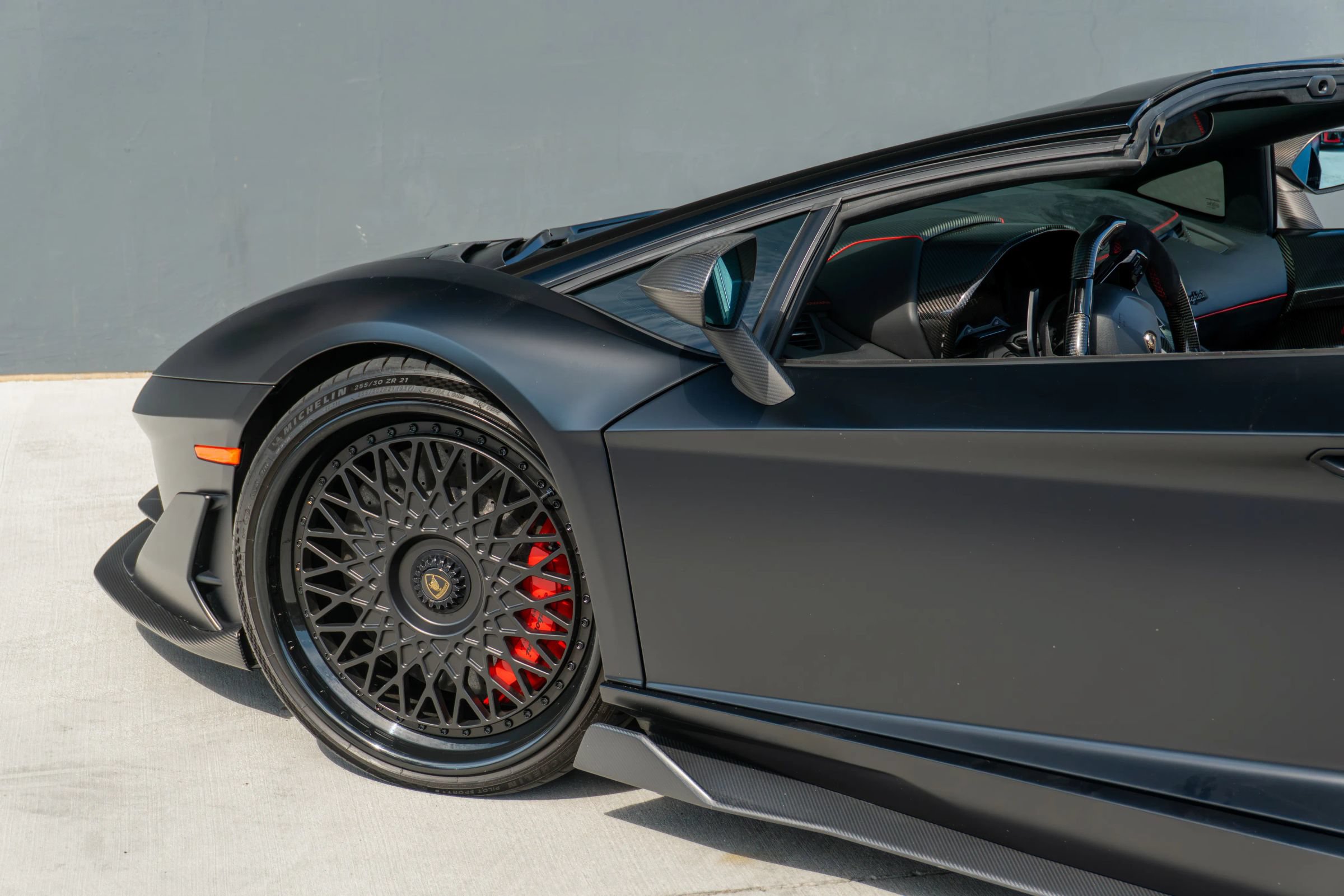 Used 2020 Lamborghini Aventador SVJ AWD/4WD image 55