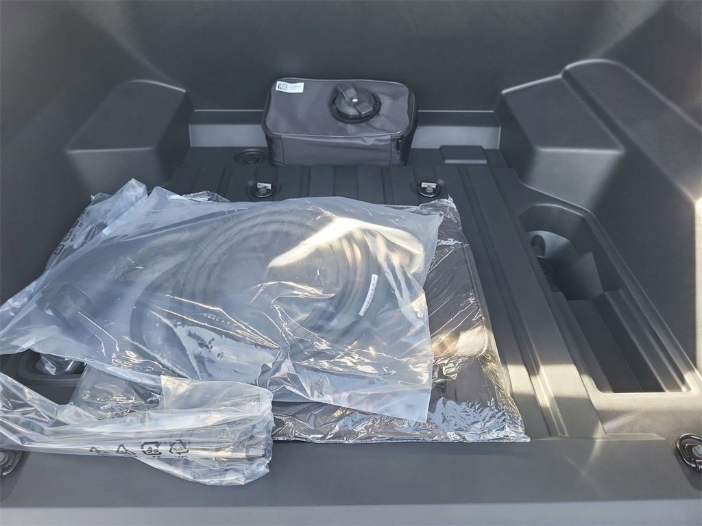 New 2026 Chevrolet Silverado EV Trail Boss image 30