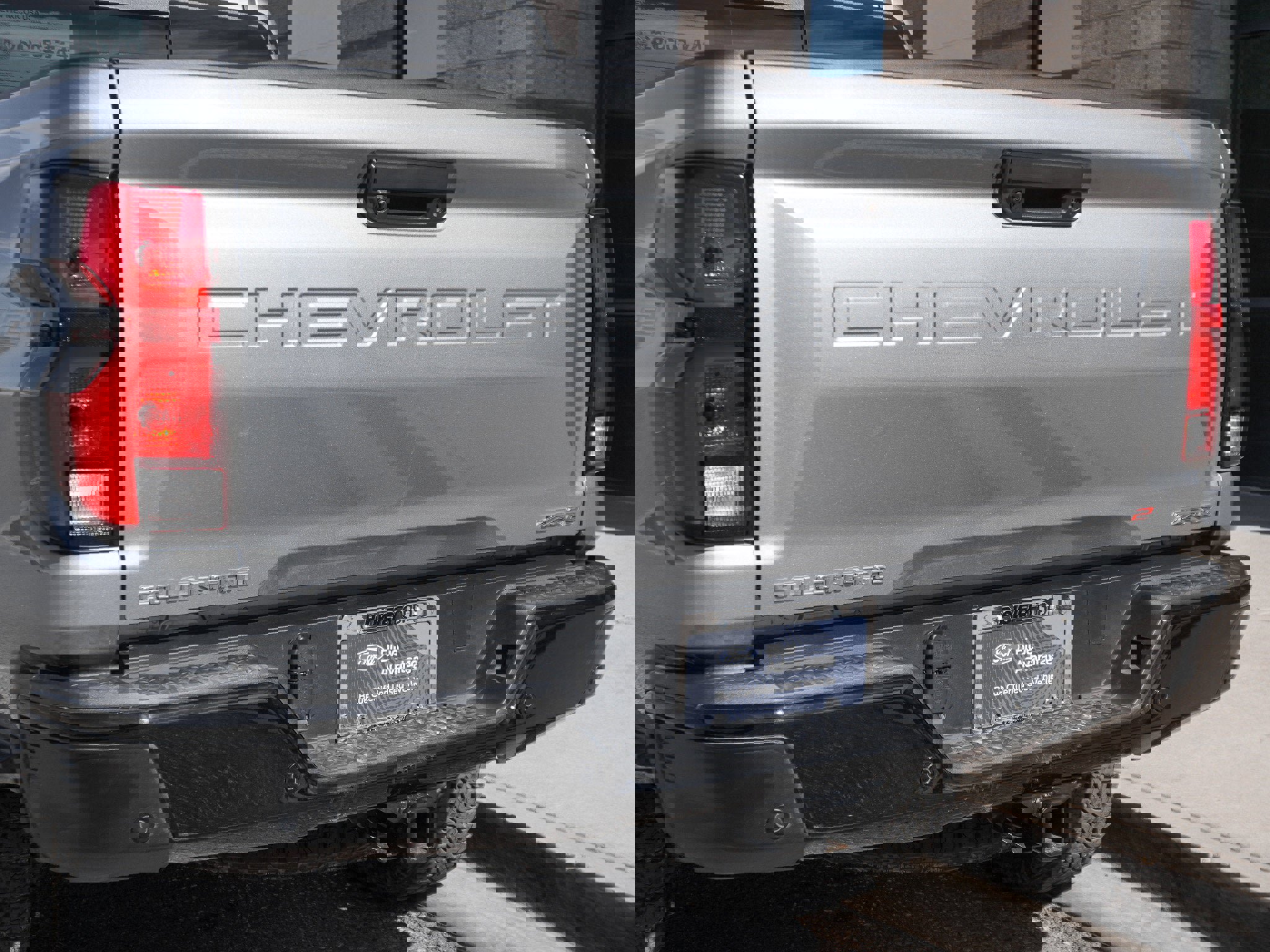 Used 2025 Chevrolet Colorado ZR2 w/ Technology Package image 20