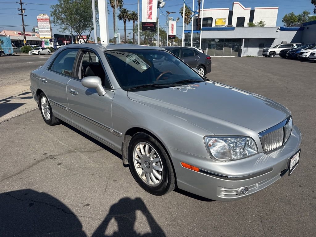 Used 2005 Hyundai XG350 L image 1