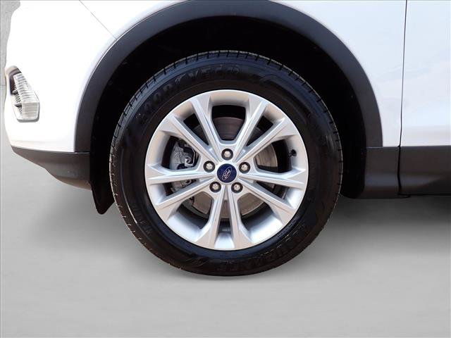 Used 2018 Ford Escape SE w/ Ford Safe & Smart Package AWD/4WD image 7