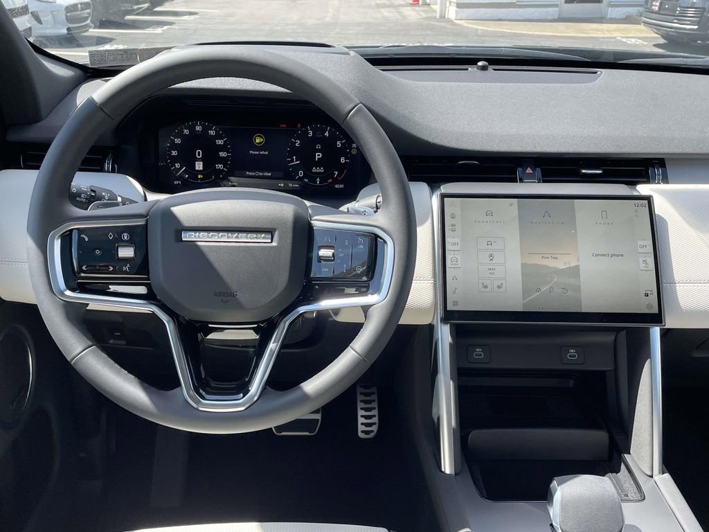 New 2026 Land Rover Discovery Sport Landmark image 24