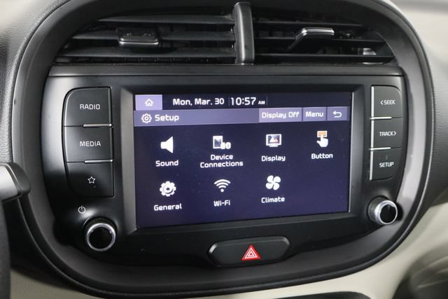 Used 2023 Kia Soul LX FWD image 32