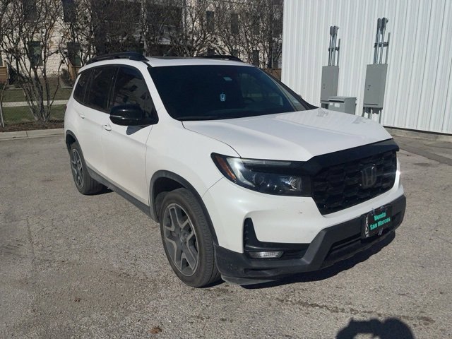 Certified 2023 Honda Passport Elite image 3
