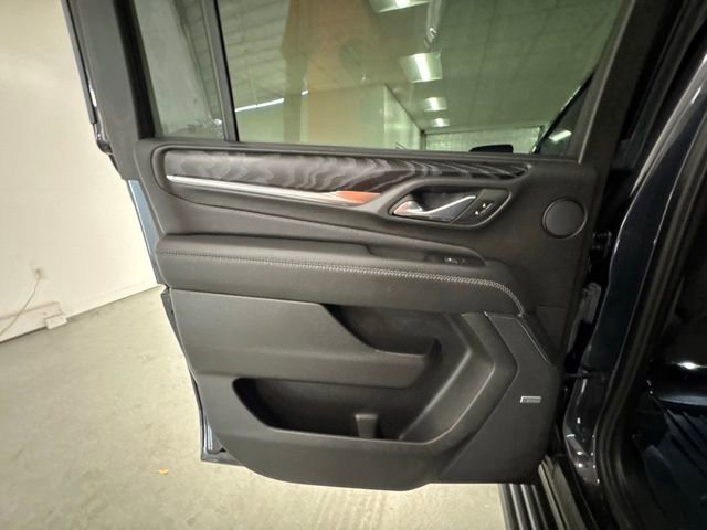 Certified 2023 GMC Yukon XL Denali image 9