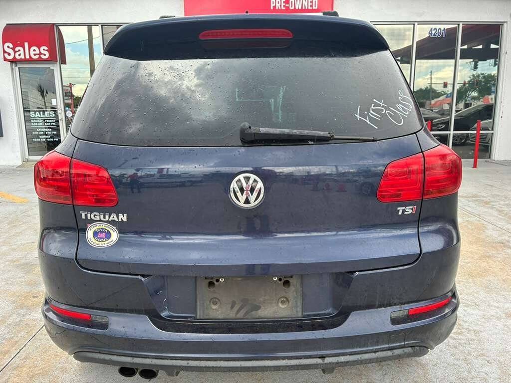 Used 2016 Volkswagen Tiguan R-Line FWD image 11