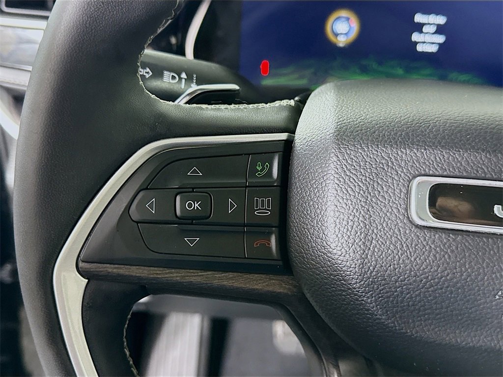 Used 2022 Jeep Grand Cherokee Limited 4xe w/ Luxury Tech Group II image 24