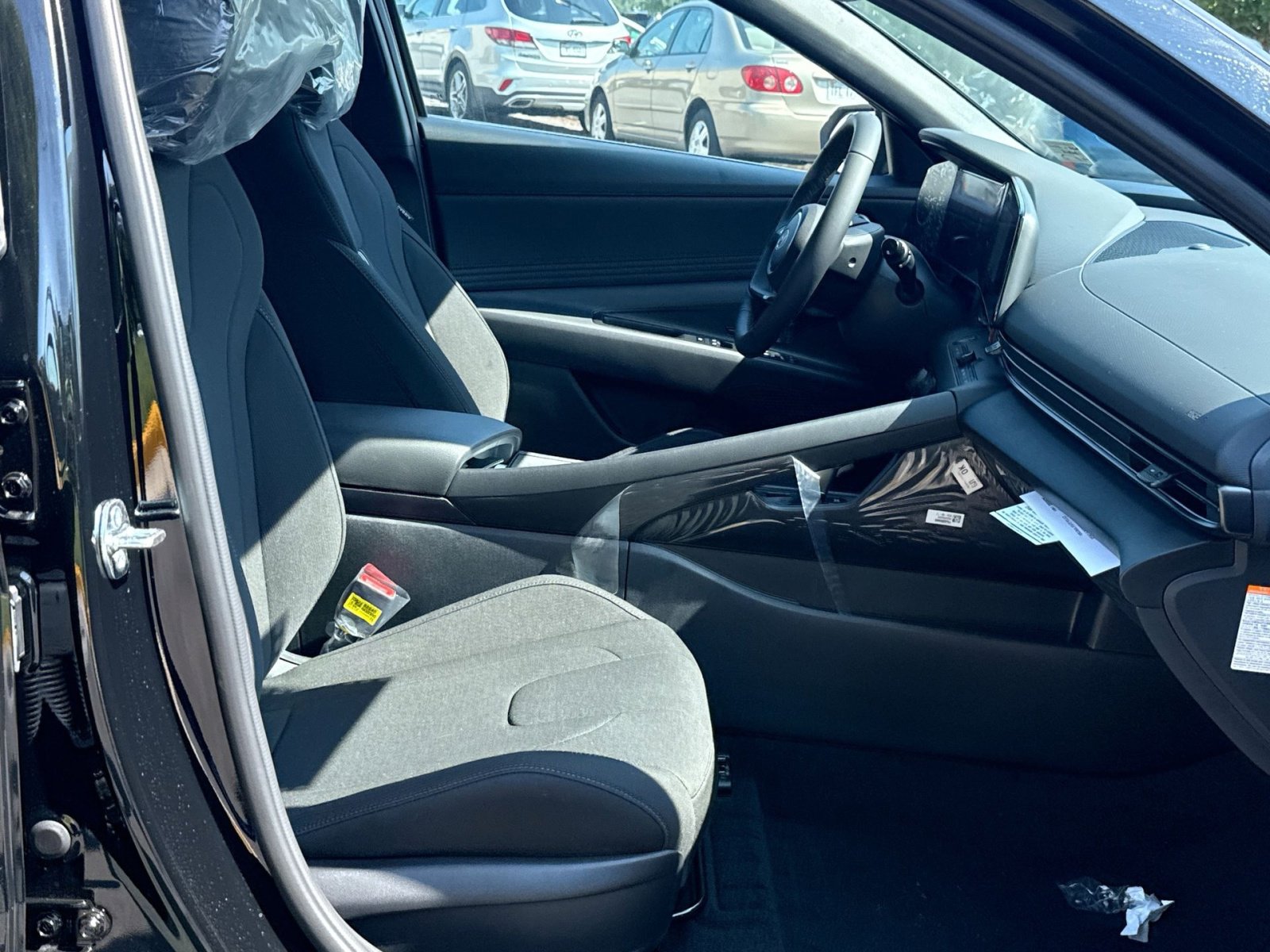 New 2025 Hyundai Elantra SEL image 25