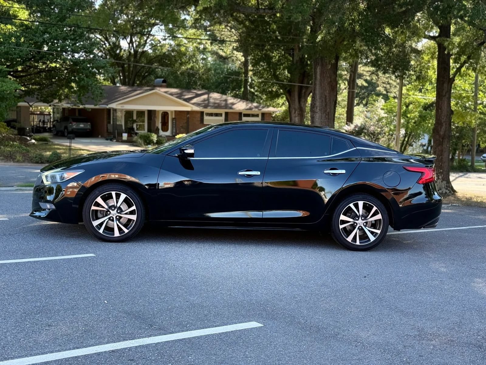 Used 2018 Nissan Maxima 3.5 SV FWD image 3