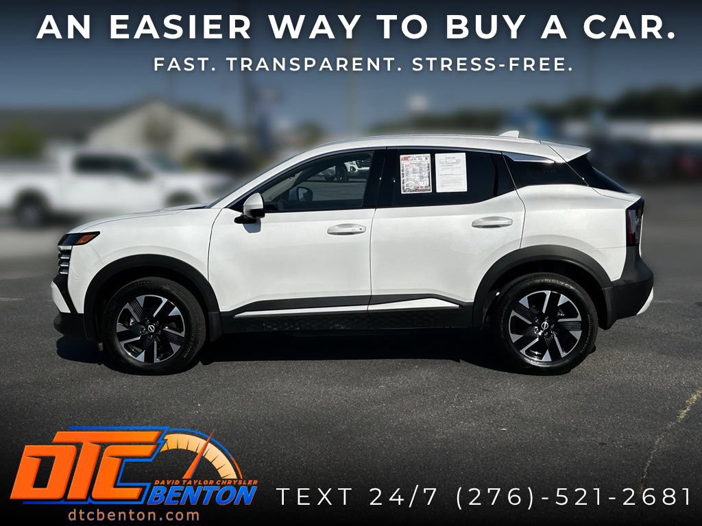 Used 2025 Nissan Kicks SR FWD image 8