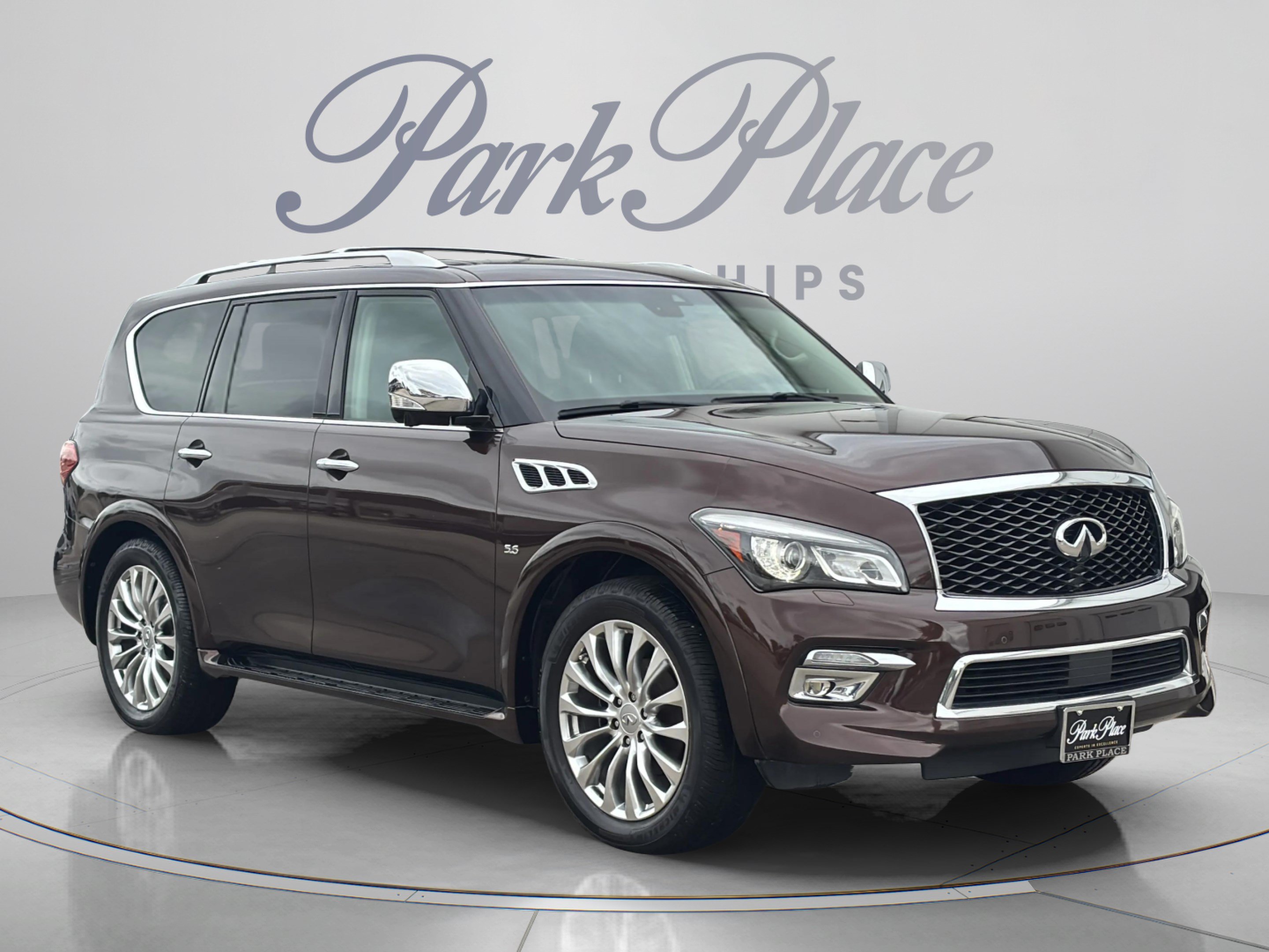 Used 2017 INFINITI QX80 2WD w/ Deluxe Technology Package image 8