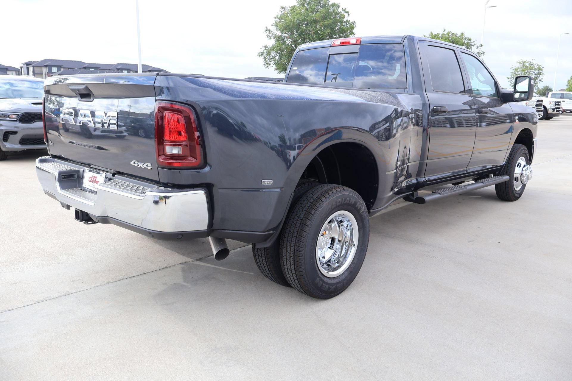 New 2026 RAM 3500 Tradesman AWD/4WD image 20