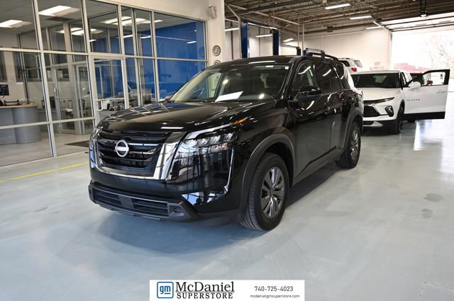 Used 2025 Nissan Pathfinder SV