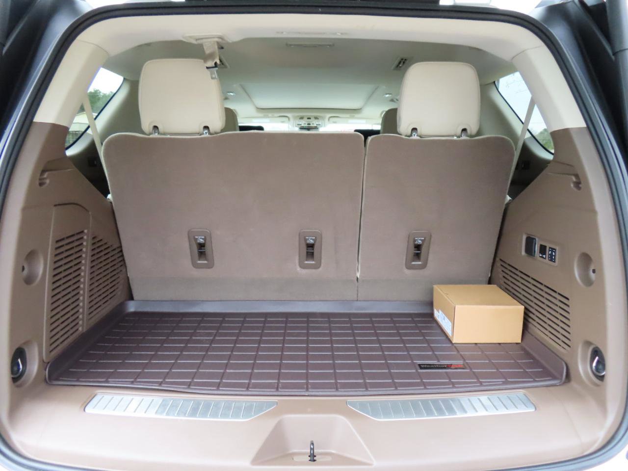 Used 2024 GMC Yukon Denali w/ Advanced Technology Package image 19