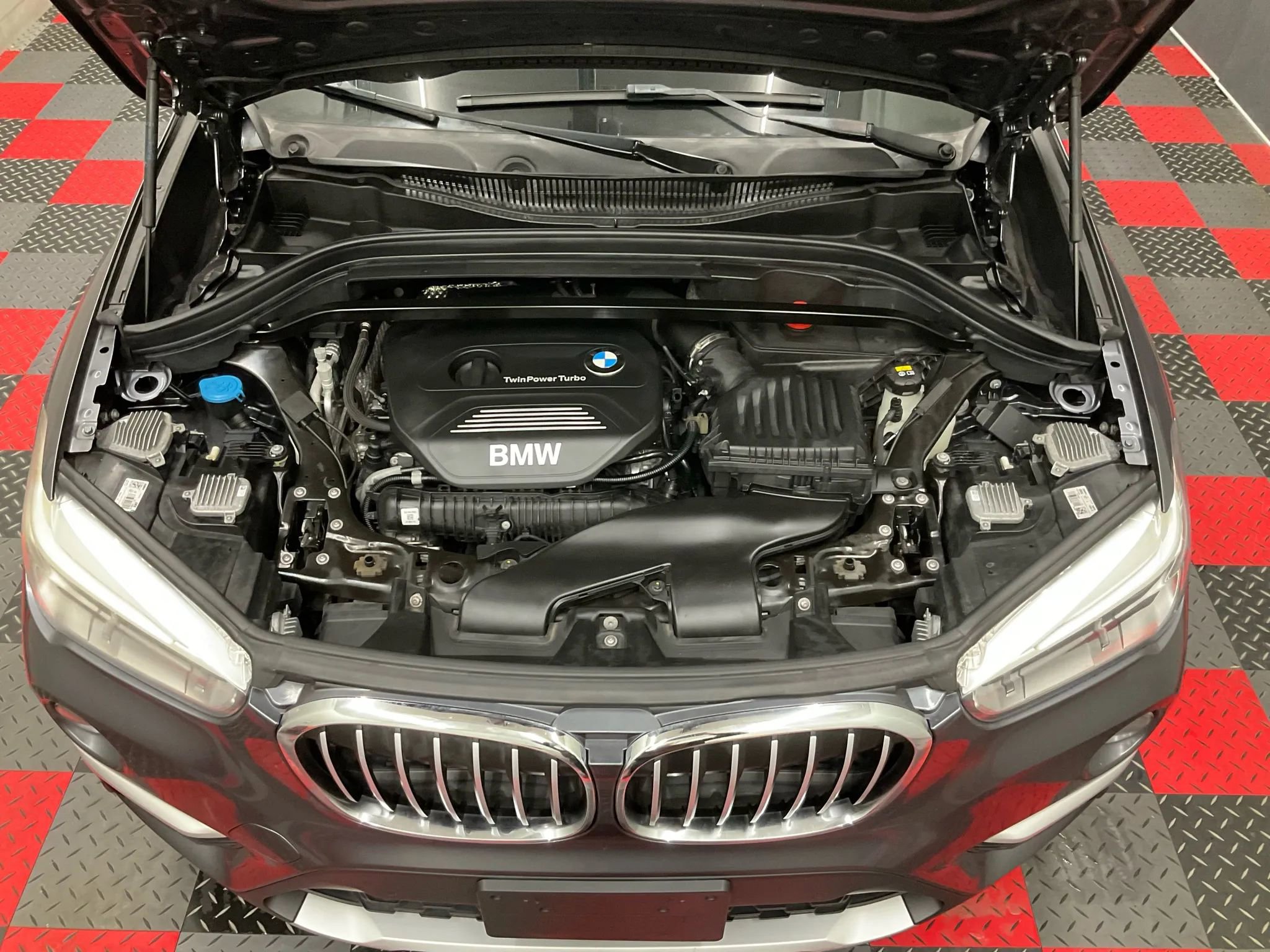 Used 2017 BMW X1 xDrive28i image 18